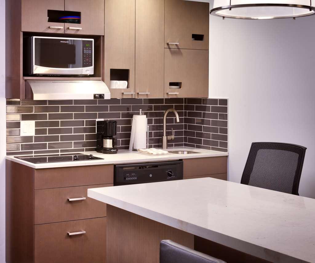 Hyatt House Chicago Medical/University District Номер фото